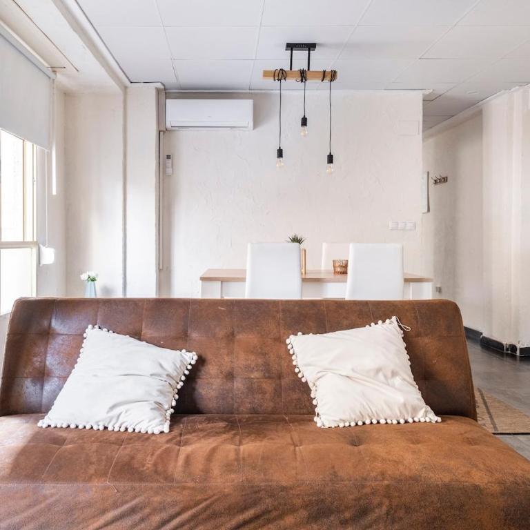 Disfruta de Santa Pola, acogedor apartamento en el centro. - Apartamento de 1 dormitorio - 2