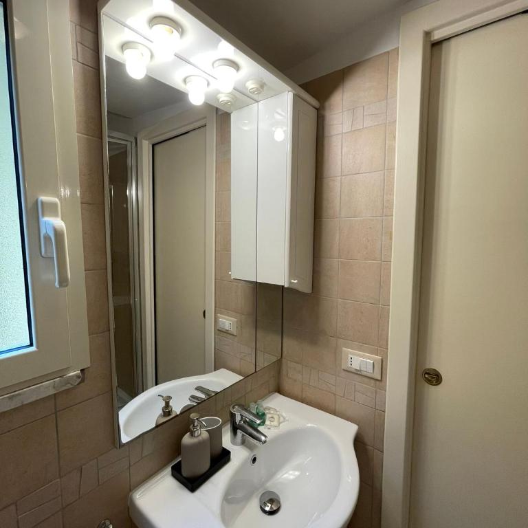 Elian Apartament in The Center of Rome #3 Colosseo - Appartamento con 1 Camera da Letto - 15