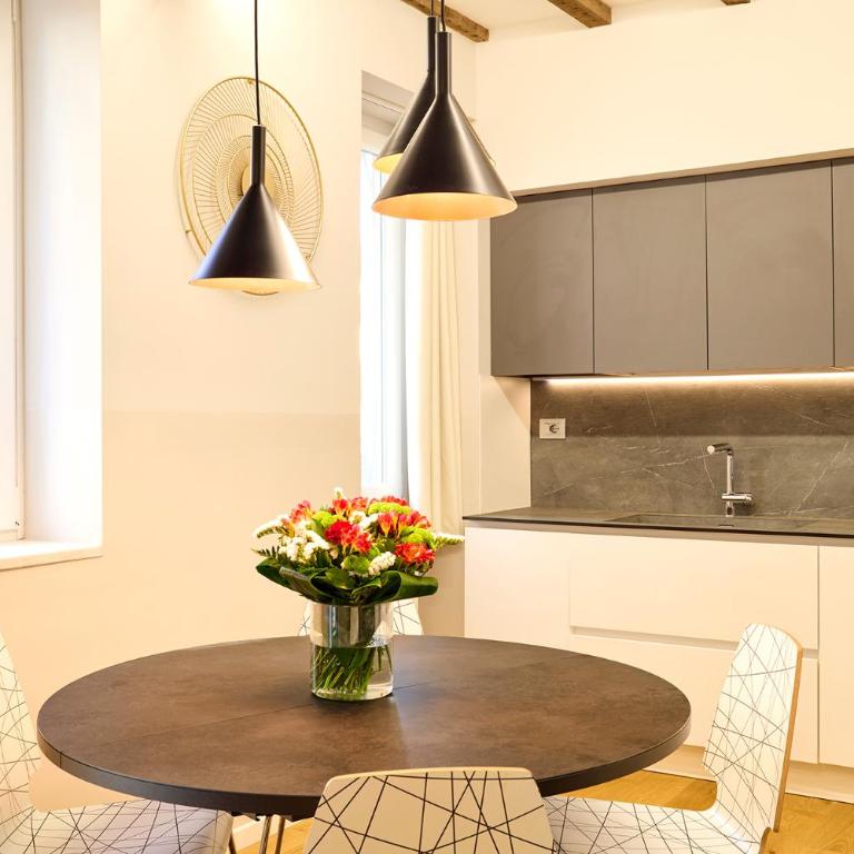 Milan Retreats Porta Romana - Appartamento con 2 Camere da Letto - Via Orti 31 - 18
