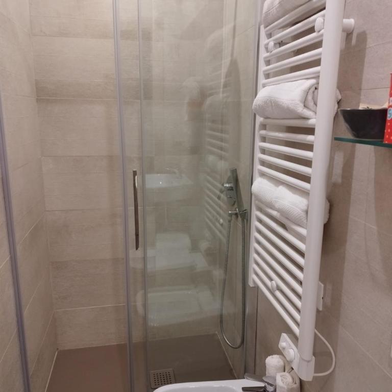 Mare dentro rooms - Camera Matrimoniale con Bagno Privato - 8