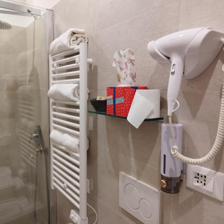 Mare dentro rooms - Camera Matrimoniale con Bagno Privato - 9
