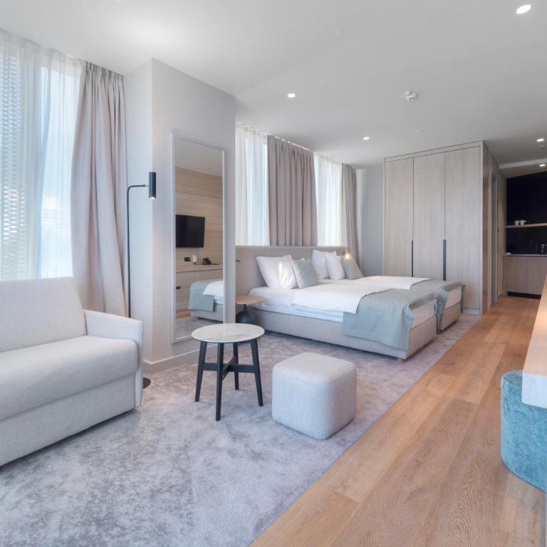 Sea Star Budva - Superior Dvokrevetna Soba sa Bračnim Krevetom/Zasebnim Krevetima - 2