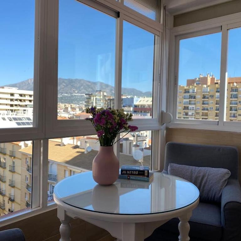 City & Beach Top-Floor Apartment - Two-Bedroom Apartment - 7