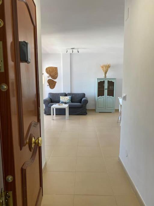 City & Beach Top-Floor Apartment - Two-Bedroom Apartment - 6