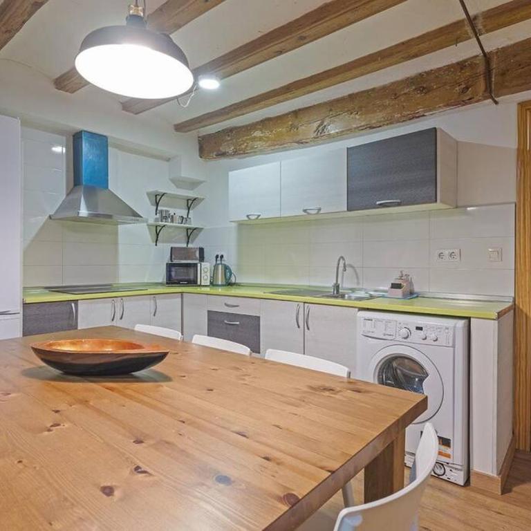 Las Ramblas, comfort in BCN for 8 persons - Apartment - 8