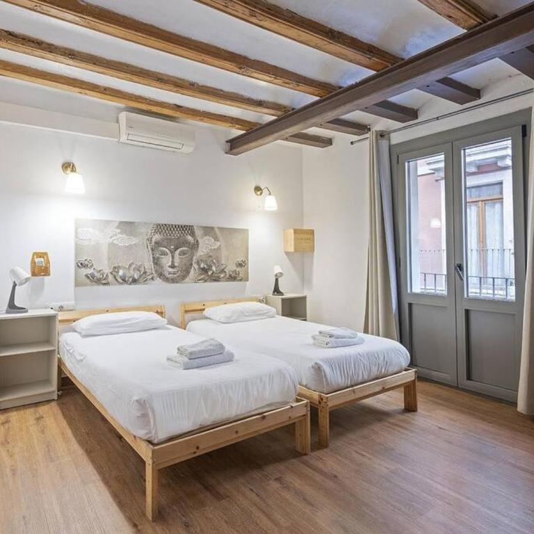 Las Ramblas, comfort in BCN for 8 persons - Apartment - 3