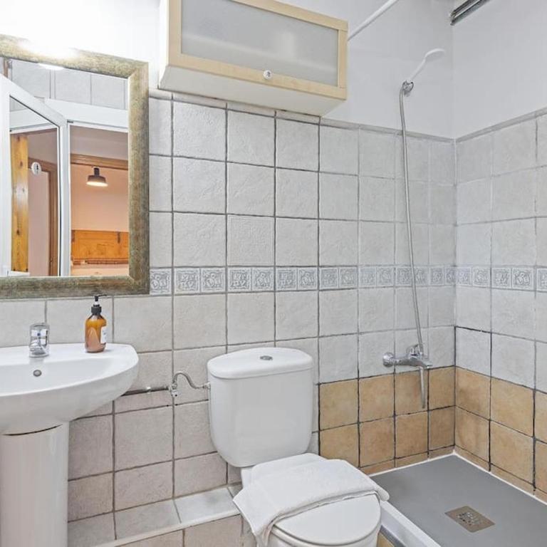 Las Ramblas, comfort in BCN for 8 persons - Apartment - 12
