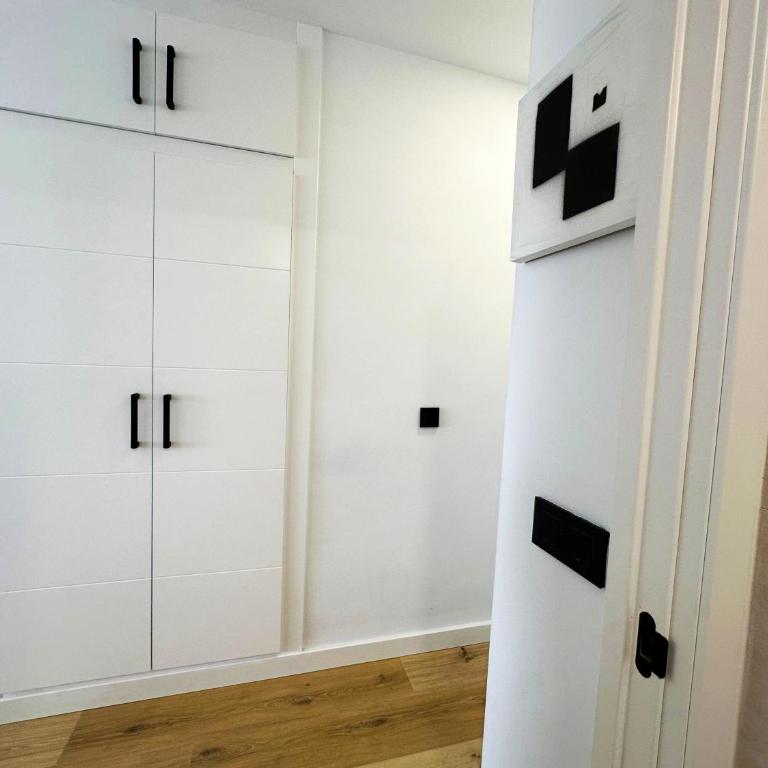 Top Floor Sea View Central Apartment with Seasonal Pool Walking Distance to the Beach by Namaste Elite - Estudio con vistas al mar - 26