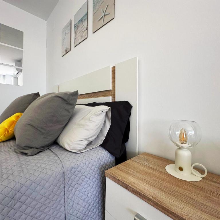 Top Floor Sea View Central Apartment with Seasonal Pool Walking Distance to the Beach by Namaste Elite - Estudio con vistas al mar - 27