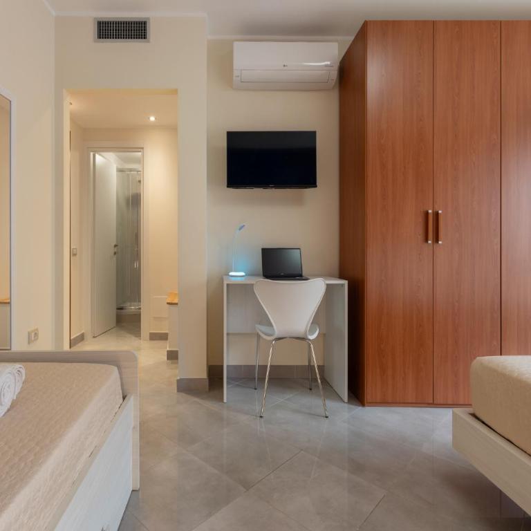 Galaxy Room Sardinia - Camera Tripla Deluxe - 9