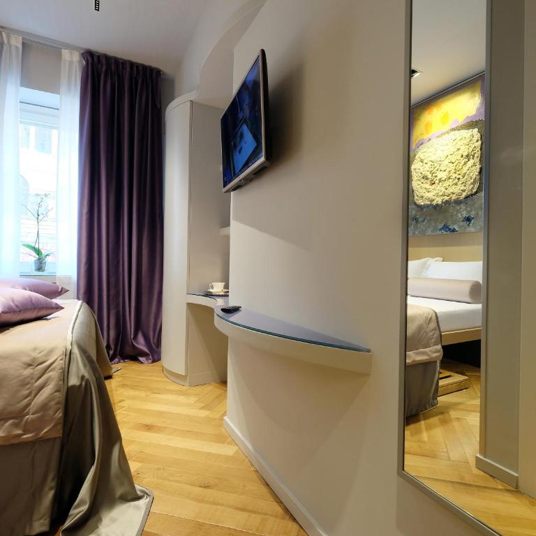 Navona Rooms - Camera Matrimoniale Economy - 5