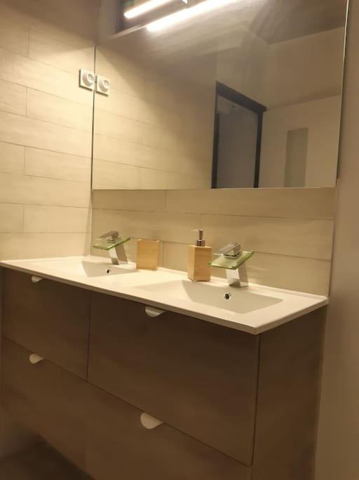 LES PIEDS DANS L'EAU - Appartement 3 Chambres - 21