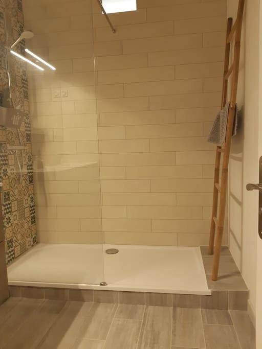 LES PIEDS DANS L'EAU - Appartement 3 Chambres - 24