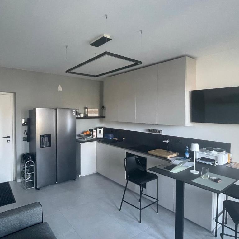 3 Zimmer Apartment am Gardasee mit traumhaften Seeblick und Pool in Torri del Benaco - Appartamento - 6