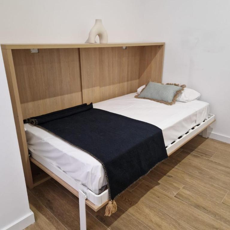 Travel Habitat Mediterranean Suites - Studio with Sofa Bed - 17