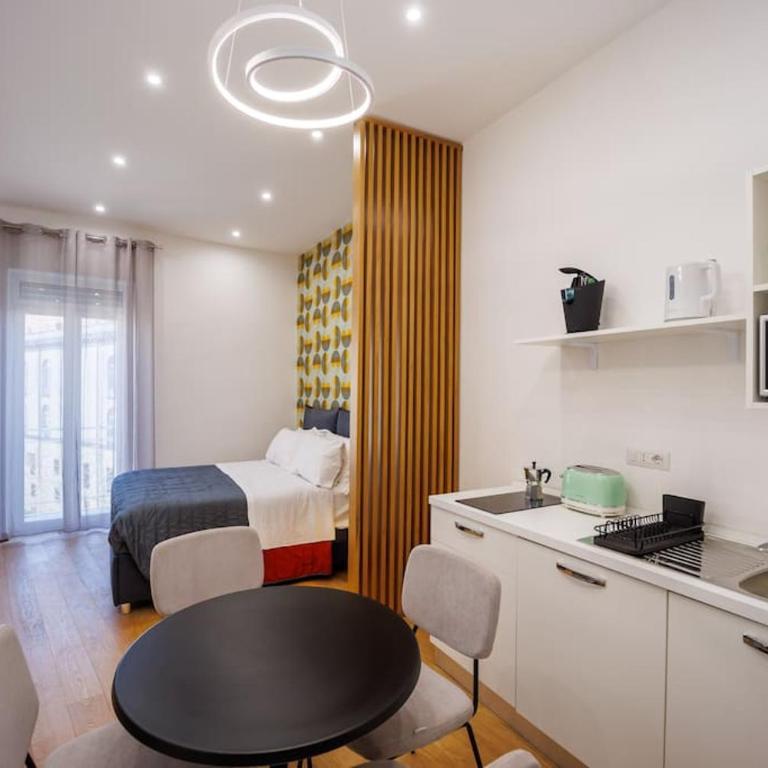House in Decumani Entire Apartment By HouseinNaples - Two-Bedroom Apartment - 2
