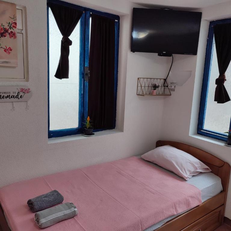 Bay Mola Home - One-Bedroom Apartment - 12