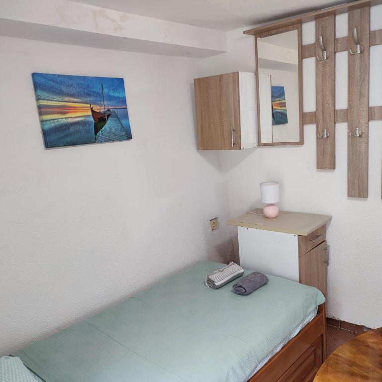Bay Mola Home - One-Bedroom Apartment - 15