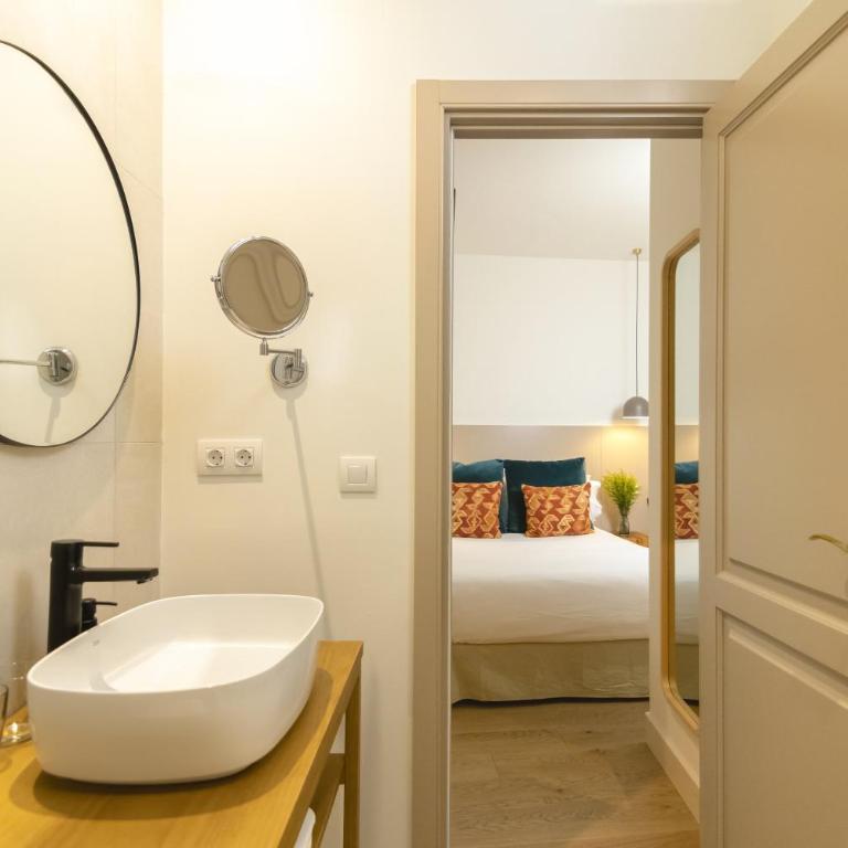 VEINTIUNO Emblematic Hotels by Airnest - Habitación Individual Clásica Interior - 1