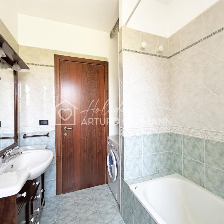 560 - Trilocale a Sirolo, al primo piano con giardino, aria condizionata e Wi-fi - SPIAGGIA WHITE BEACH CLUB OMAGGIO dal lun al ven FINO AL 02-08 - Two-Bedroom Apartment - 16