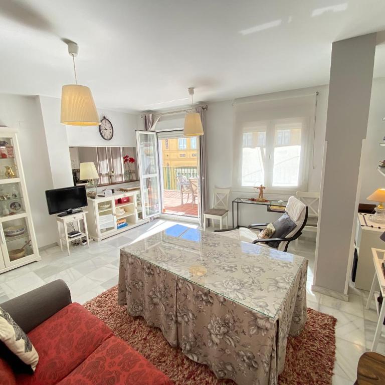 MAGNÍFICO ÁTICO PLENO CENTRO. Terraza 60m. Climatizado, Garaje - Apartamento de 3 dormitorios - 4