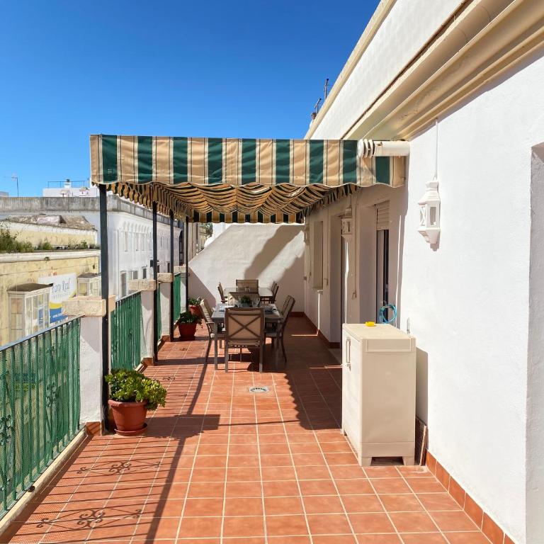 MAGNÍFICO ÁTICO PLENO CENTRO. Terraza 60m. Climatizado, Garaje - Apartamento de 3 dormitorios - 3