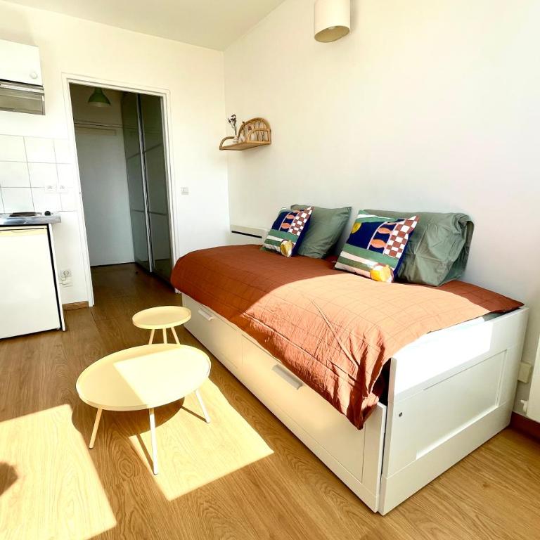 Charming Bright Sunny Studio in Belleville - Appartement 1 Chambre - 4