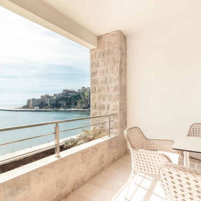 Miramar - Studio with Ocean View - 1