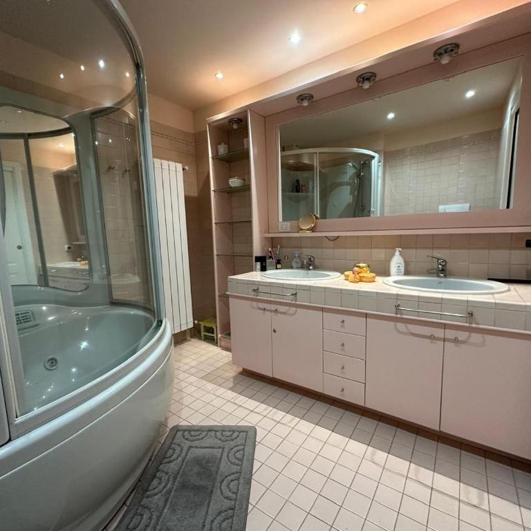 Sana Luxury Apartment - Appartamento con Vista Lago - 28