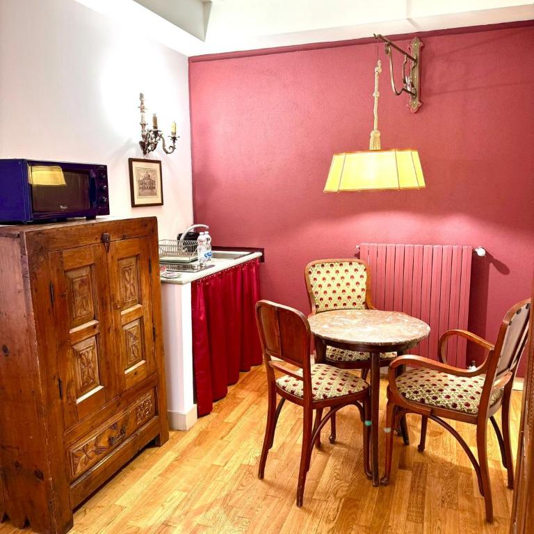 Porta Palace Apartments - Apartment with Private Garden - 6