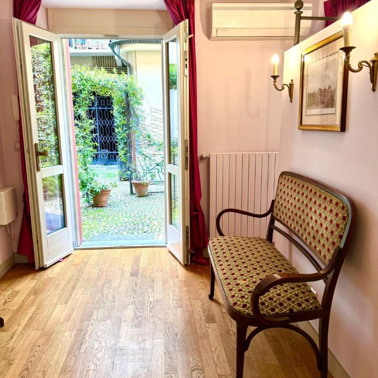 Porta Palace Apartments - Apartment with Private Garden - 3
