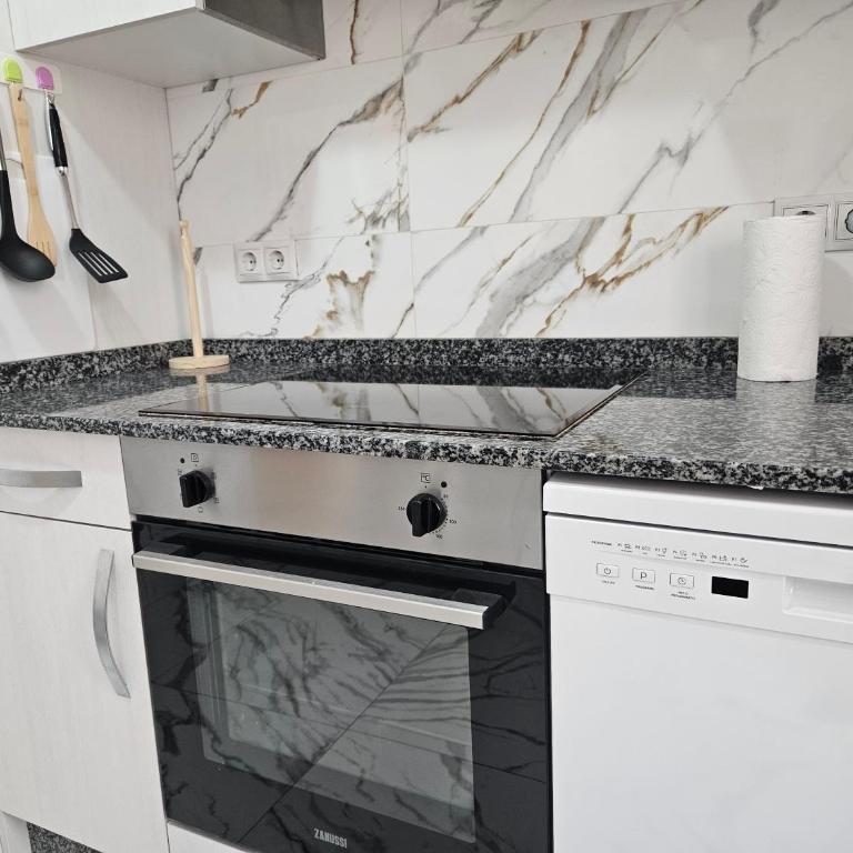 1A114 Apto moderno en Gijón by R2R Consulting - Apartamento de 3 dormitorios - 11