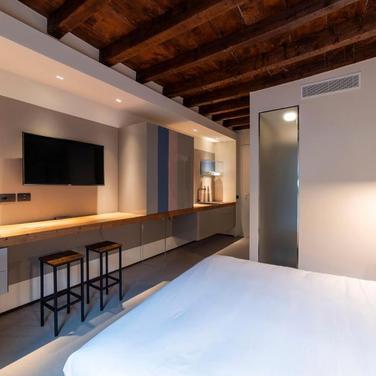 San Gottardo 19 - Double Room with Private Bathroom - 18