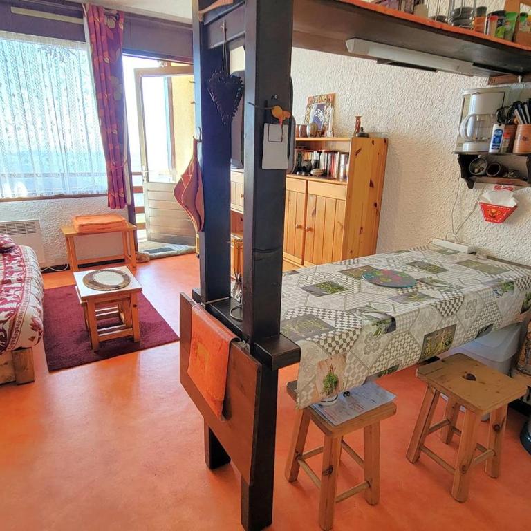 Studio Montagne 5 pers. - Terrasse Sud - Proche Commerces et Activités - FR-1-393-5 - Estudio - 4