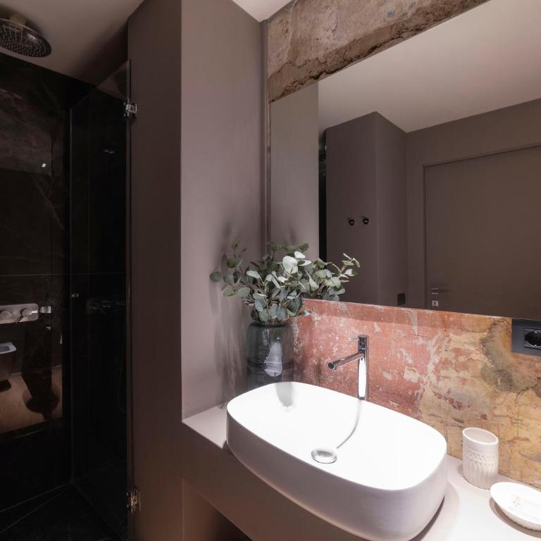 San Gottardo 19 - Two-Bedroom Apartment - 7