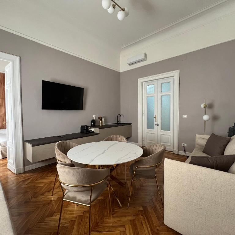 Turin Central Cavour - Family Suite - 1