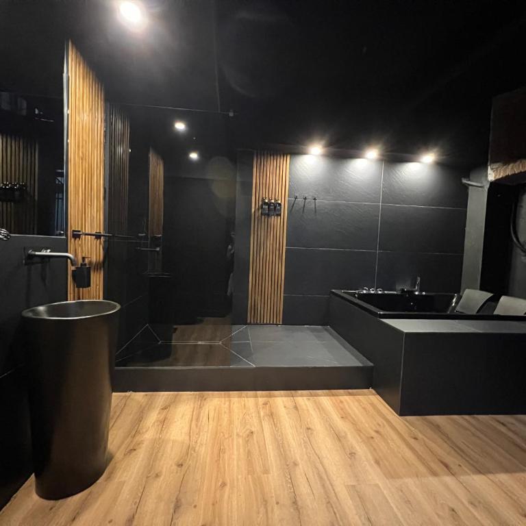 Turin Central Cavour - Luxury Triple Room - 15
