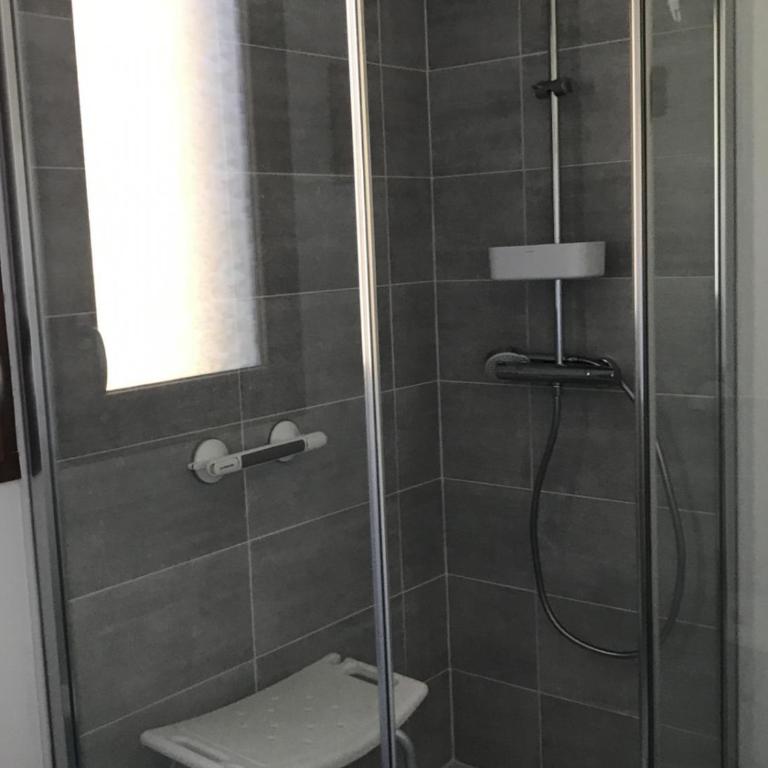Charmant 3 pièces avec Wi-Fi et parking au Monêtier-les-Bains - FR-1-762-51 - Appartement - 21