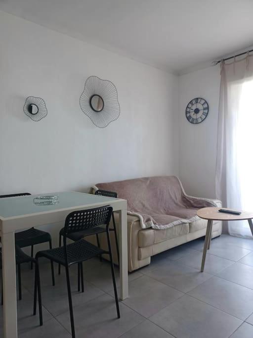 appartement 2 chambre, climatisation, plage à 50m - Appartement 2 Chambres - 8