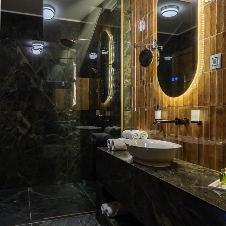 Basch House 1887 Rooms, Subotica - Deluxe Double Room with Balcony - 2