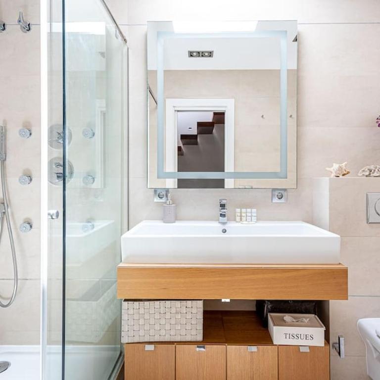 Canela Homes BARCELONA OLYMPIC - Two-Bedroom House - 28