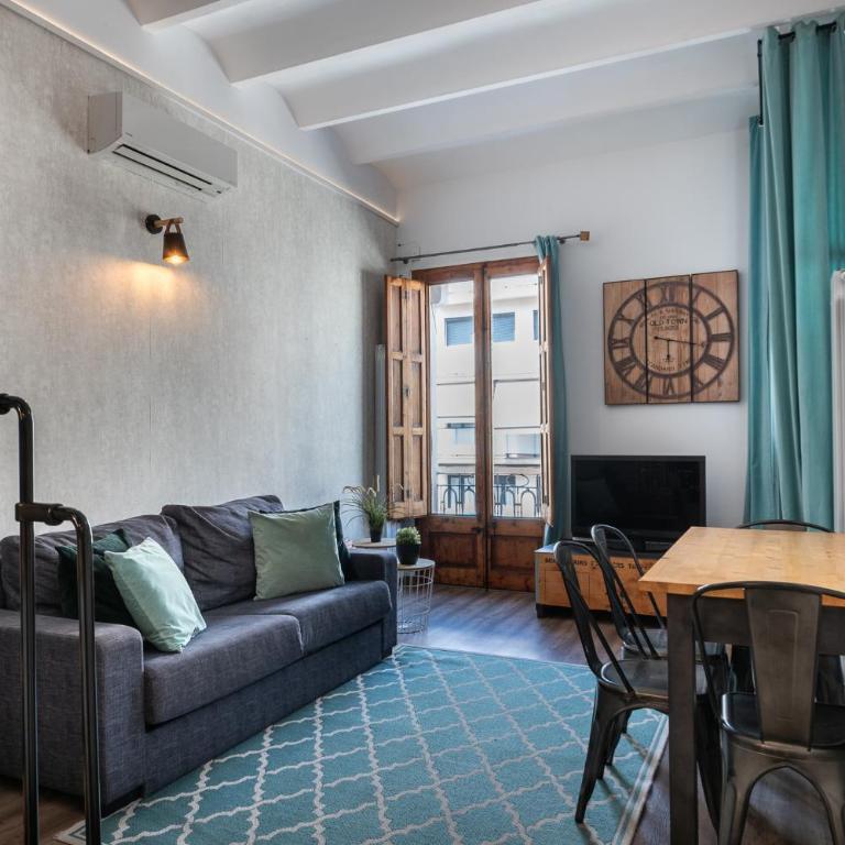 Beautiful renovated Loft minutes from the beach - One-Bedroom Apartment - 1