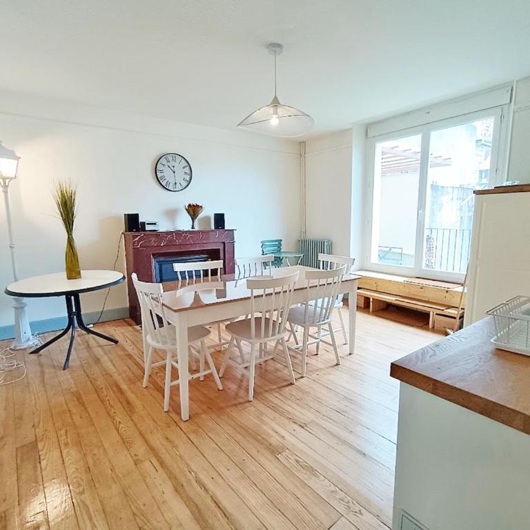 Alphonse 52, grand T4, terrasse, wifi, 6 personnes - Appartement 2 Chambres - 16