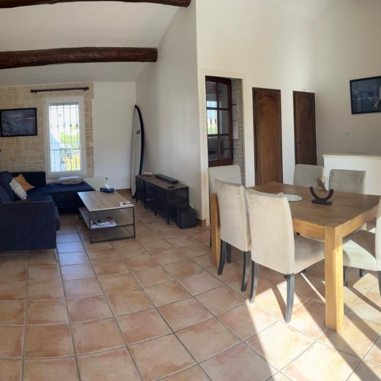 Maison provençale avec parking et vélos à disposition - Villa 3 Chambres - 4