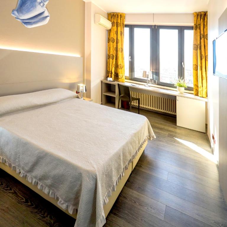 Hotel Italia di Lerici - Camera Deluxe Matrimoniale/Doppia con Letti Singoli con Vista Mare - 9