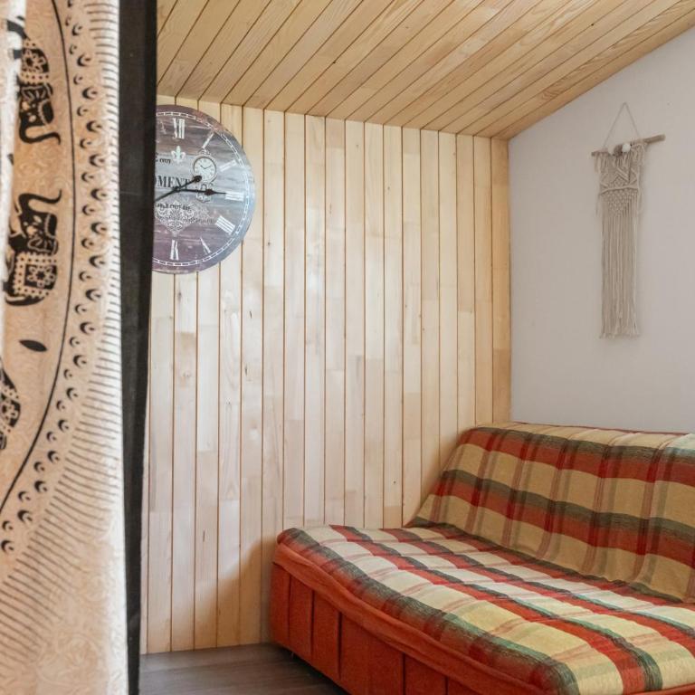 Orange Apart - One-Bedroom Apartment - 8