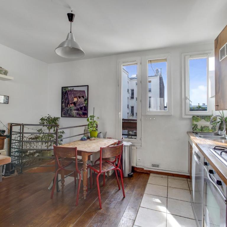 SUPERBE DUPLEX avec JARDIN PARTAGE à PARIS MENILMONTANT - Appartement 3 Chambres - 5