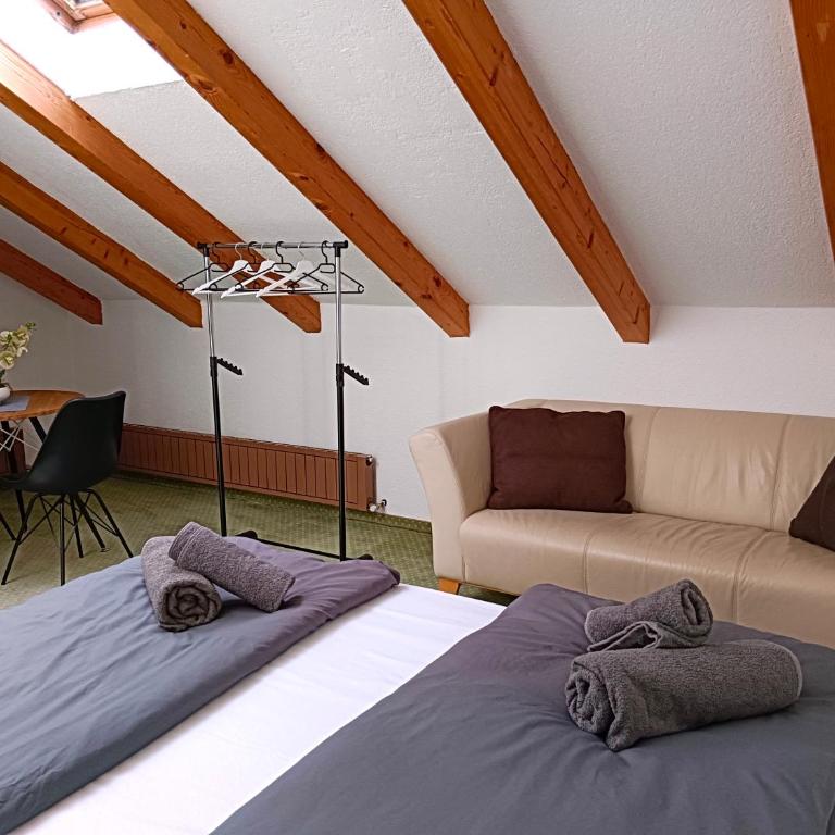 Charmante, ruhige Wohnung in Innsbruck - Studio mit Kingsize-Bett - 7