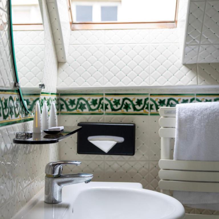 Hotel de Fleurie - Saint-Germain-des-Pres - Chambre Double Supérieure - 21