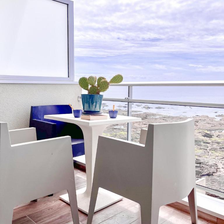 Appartement les pieds dans leau accès direct sur la côte sauvage - 2 pers - Studio - 5